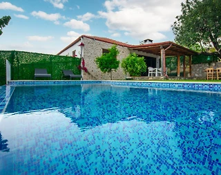 Datça Kızılan'da Sakin Konumda, Özel Havuzlu, Modern Tasarımlı Villa - 2