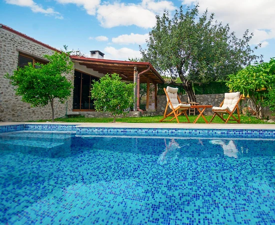 Datça Kızılan'da Sakin Konumda, Özel Havuzlu, Modern Tasarımlı Villa - 1