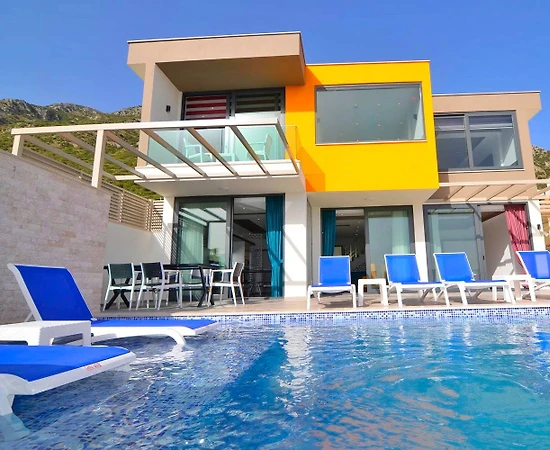 Kaş Kördere'de Muhteşem Deniz Manzaralı, Özel Havuzlu, Modern Villa - 1