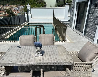 Marmaris Karşıyaka'da Geniş Ailelere Uygun Lüks Villa - 4