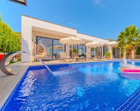 Kaş Çavdır'da Sakin Konumda, Özel Havuzlu, Lüks Villa - 2
