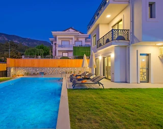 Fethiye Ölüdeniz'de Geniş Ailelere Uygun, Özel Havuzlu, 3+1 Villa - 3