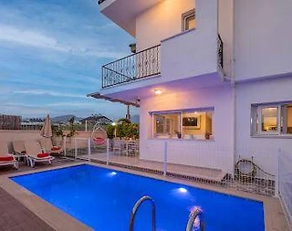 Fethiye Akarca'da Merkezi Konumda, Özel Havuzlu, Lüks Villa - 2
