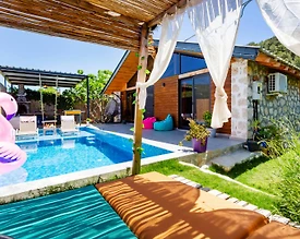 Kaş Sarıbelen'de Doğayla iç içe Konumda, Özel Havuzlu, Balayı Villası - 2