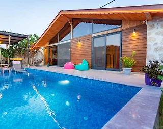 Kaş Sarıbelen'de Doğayla iç içe Konumda, Özel Havuzlu, Balayı Villası - 1