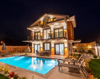 Muğla Seydikemer'de Sakin Konumda, Özel Havuzlu, Konforlu Villa - 2