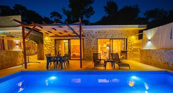 Kaş İslamlar'da Doğa İçerisinde, Özel Havuzlu, Konforlu Villa