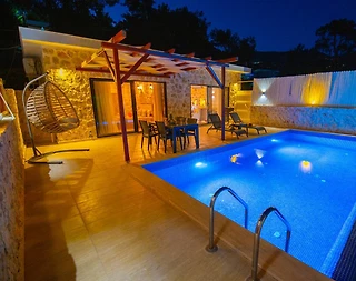 Kaş İslamlar'da Doğa İçerisinde, Özel Havuzlu, Konforlu Villa - 2