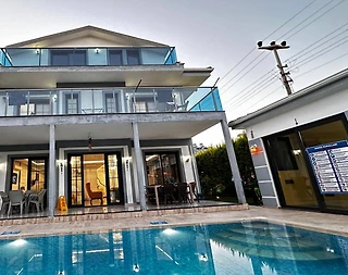 Muğla Fethiye'de Merkezi Konumda, Özel Havuzlu, Lüks Villa - 3