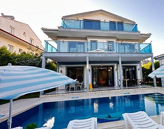 Muğla Fethiye'de Merkezi Konumda, Özel Havuzlu, Lüks Villa - 4