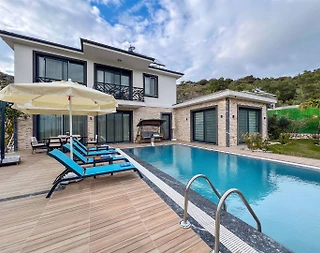 Fethiye Kayaköy’de Geniş Ailelere Uygun, Özel Havuzlu, 3+1 Villa - 1