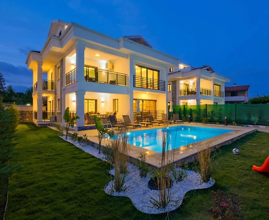Muğla Fethiye'de Aile Gruplarına Uygun, Özel Havuzlu, Kiralık Villa - 1
