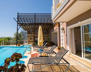 Kalkan Kördere'de Enfes Deniz Manzaralı, Özel Havuzlu, Şık Villa - 4