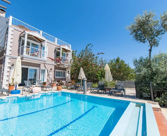 Kalkan Kördere'de Enfes Deniz Manzaralı, Özel Havuzlu, Kiralık Villa - 1