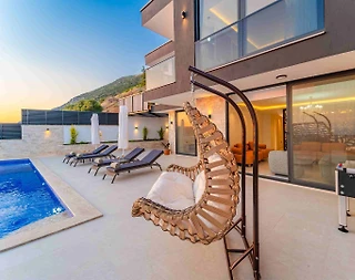 Kaş Kalkan'da Eşsiz Manzaralı, Özel Havuzlu, Lüks Villa - 2