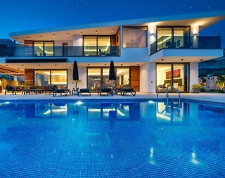 Kaş Kalkan'da Panoramik Deniz Manzaralı, Özel Havuzlu, Geniş Villa - 1
