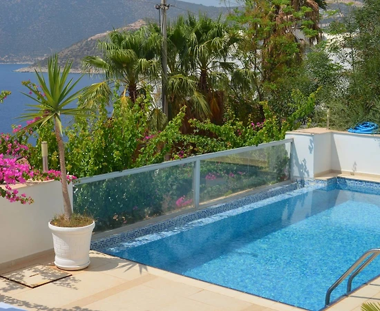Kaş Kalkan'da Deniz Manzaralı, Özel Havuzlu, Kiralık Villa - 1