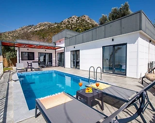 Kaş Üzümlü'de Muhteşem Doğada, Özel Havuzlu, Huzurlu Villa - 1