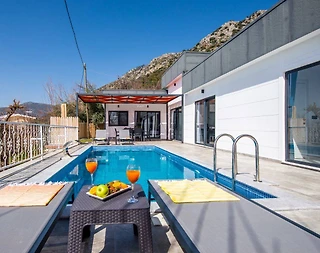 Kaş Üzümlü'de Muhteşem Doğada, Özel Havuzlu, Huzurlu Villa - 2