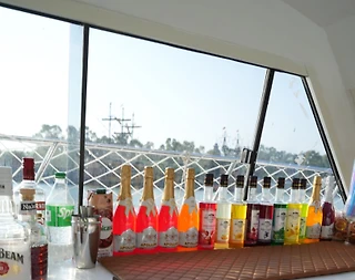 Antalya Aksu'da Serin Sularda, Modern Tur Teknesi - 5