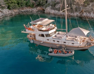 Göcek'in Muhteşem Maviliğinde, 6 Kişilik, Konforlu Gulet - 1