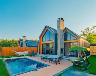 Sapanca Güldibi'nde Sakin Doğada, Isıtmalı Havuzlu, Lüks Bungalov - 1