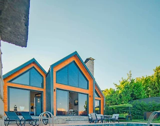 Sapanca Güldibi'nde Sakin Doğada, Isıtmalı Havuzlu, Lüks Bungalov - 3