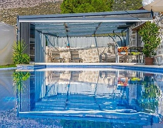 Kaş Yeşilköy'de Yeşillikler İçerisinde, Özel Havuzlu, Konforlu Villa - 4